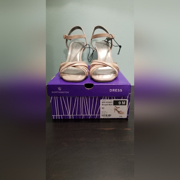 Worthington Nude Rose Gold Heels - NWT in box with original packing - Picture 2 of 10